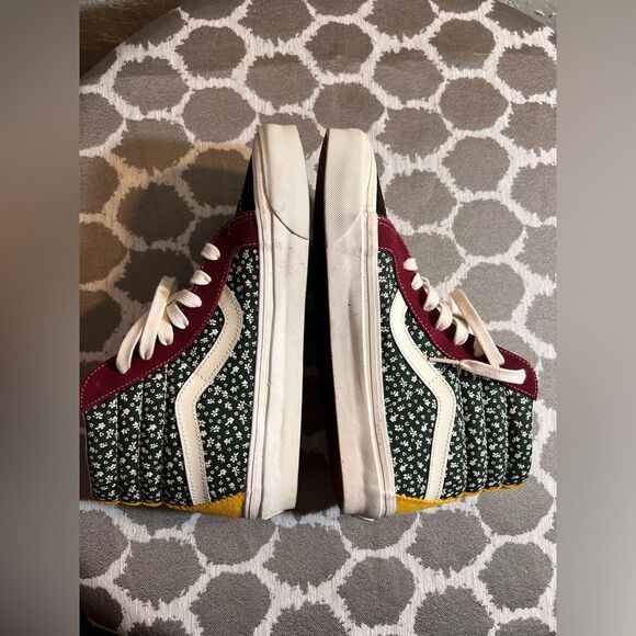 Vans Style 38 High-Tops with Red and Green Accents like new streetwear colorful - Picture 7 of 10